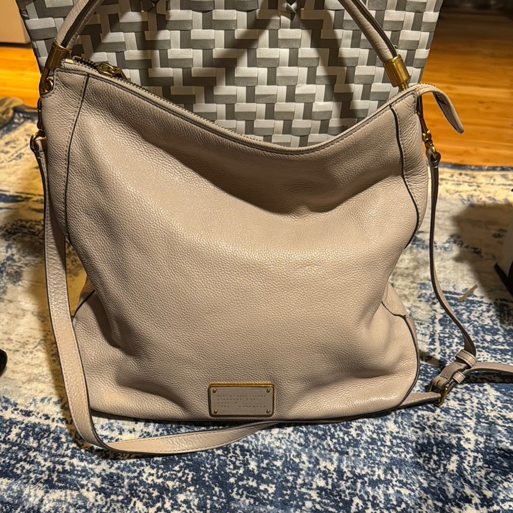 Marc Jacobs Tan Hobo Bag with Slouchy Design
